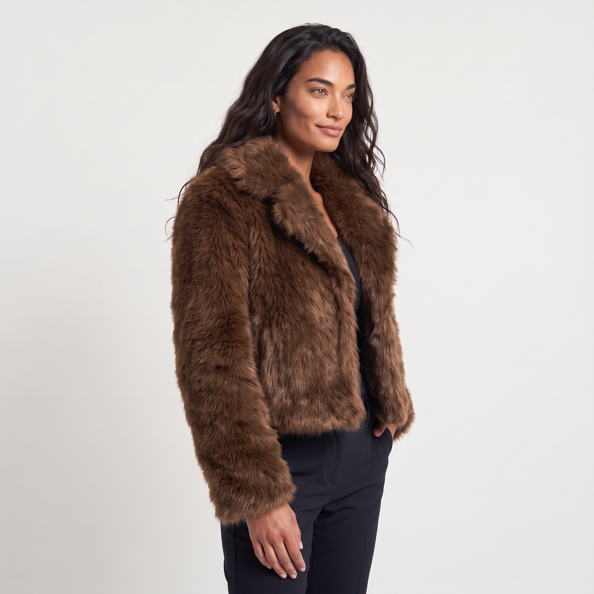 Veste ample en fausse fourrure à longs poils — Amielle Paris — vue 5