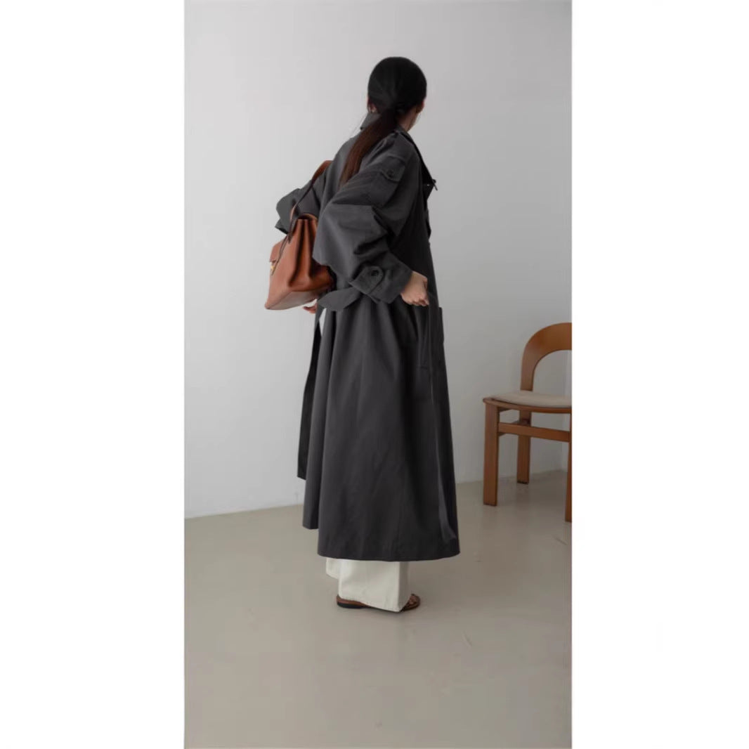 Trench très long ample à taille ceinturée — Amielle Paris