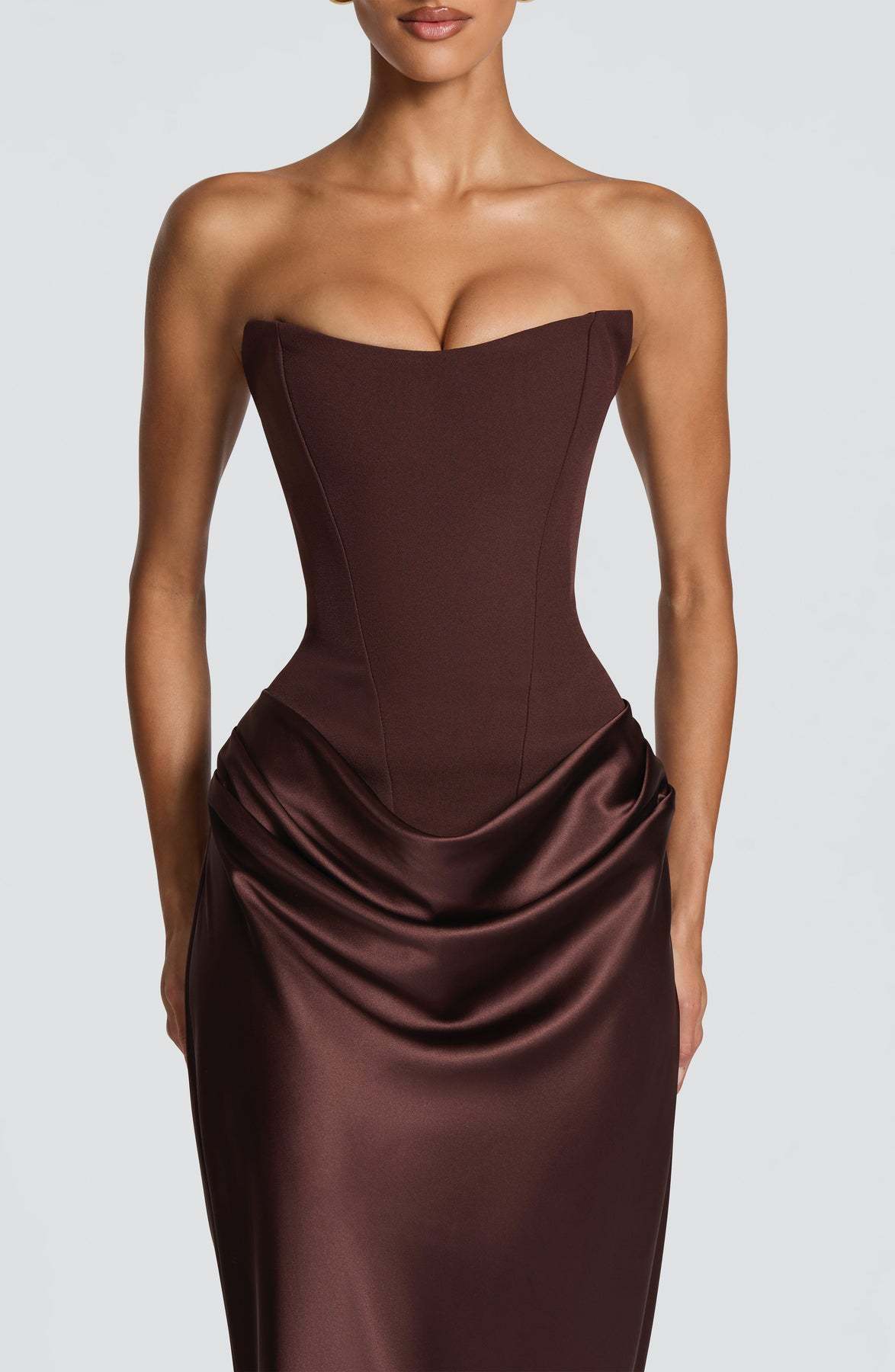 Naëlle — Robe longue bustier satinée et drapée — Amielle Paris
