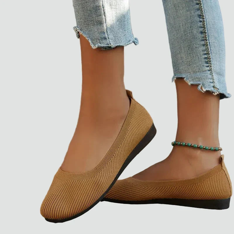 Ballerines en maille à bout rond — Amielle Paris