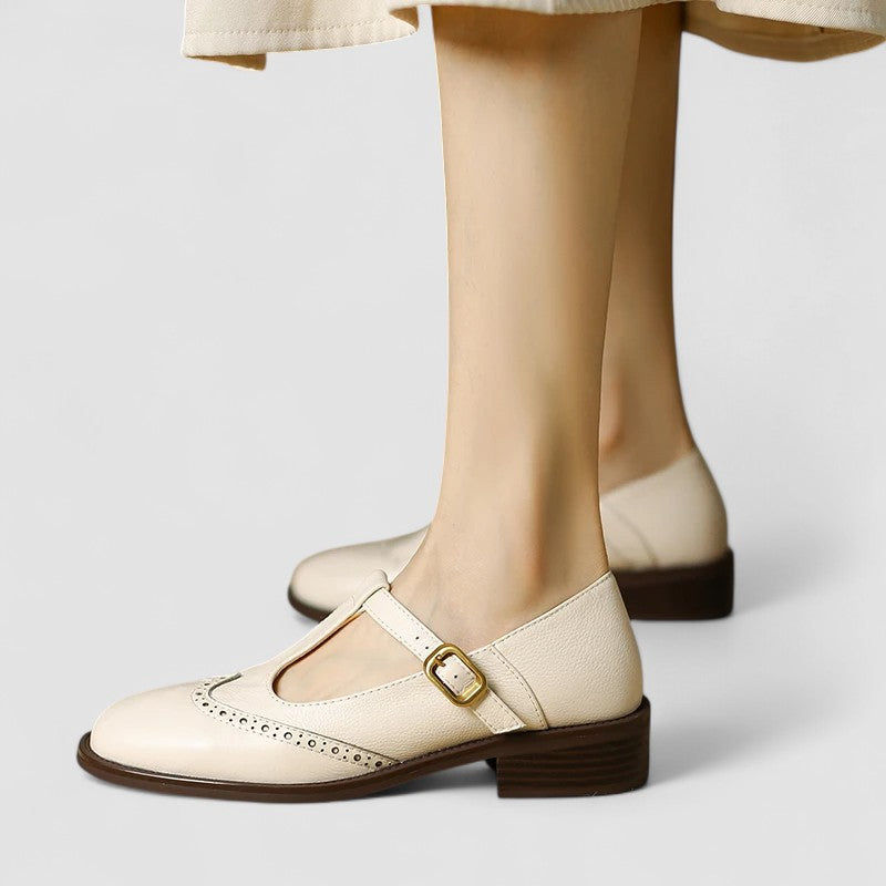 Chaussures Mary Jane plates à bride en T — Amielle Paris