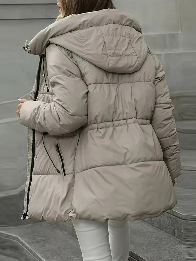 Valerie — Doudoune longue à taille réglable — Amielle Paris