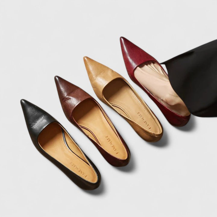 Escarpins aspect cuir à petit talon et bout pointu — Amielle Paris