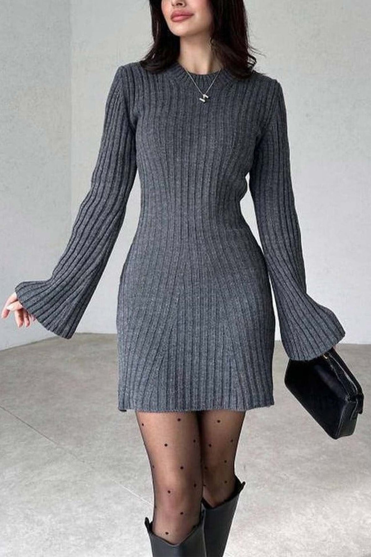 Wendy — Robe côtelée à col montant — Amielle Paris