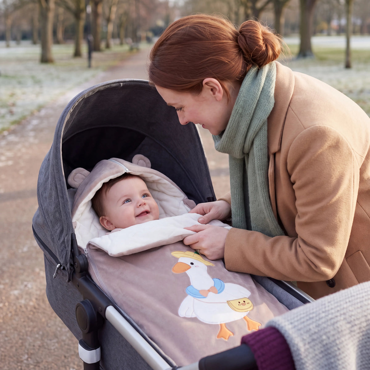 Chancelière bébé à capuche zippée — vue 4