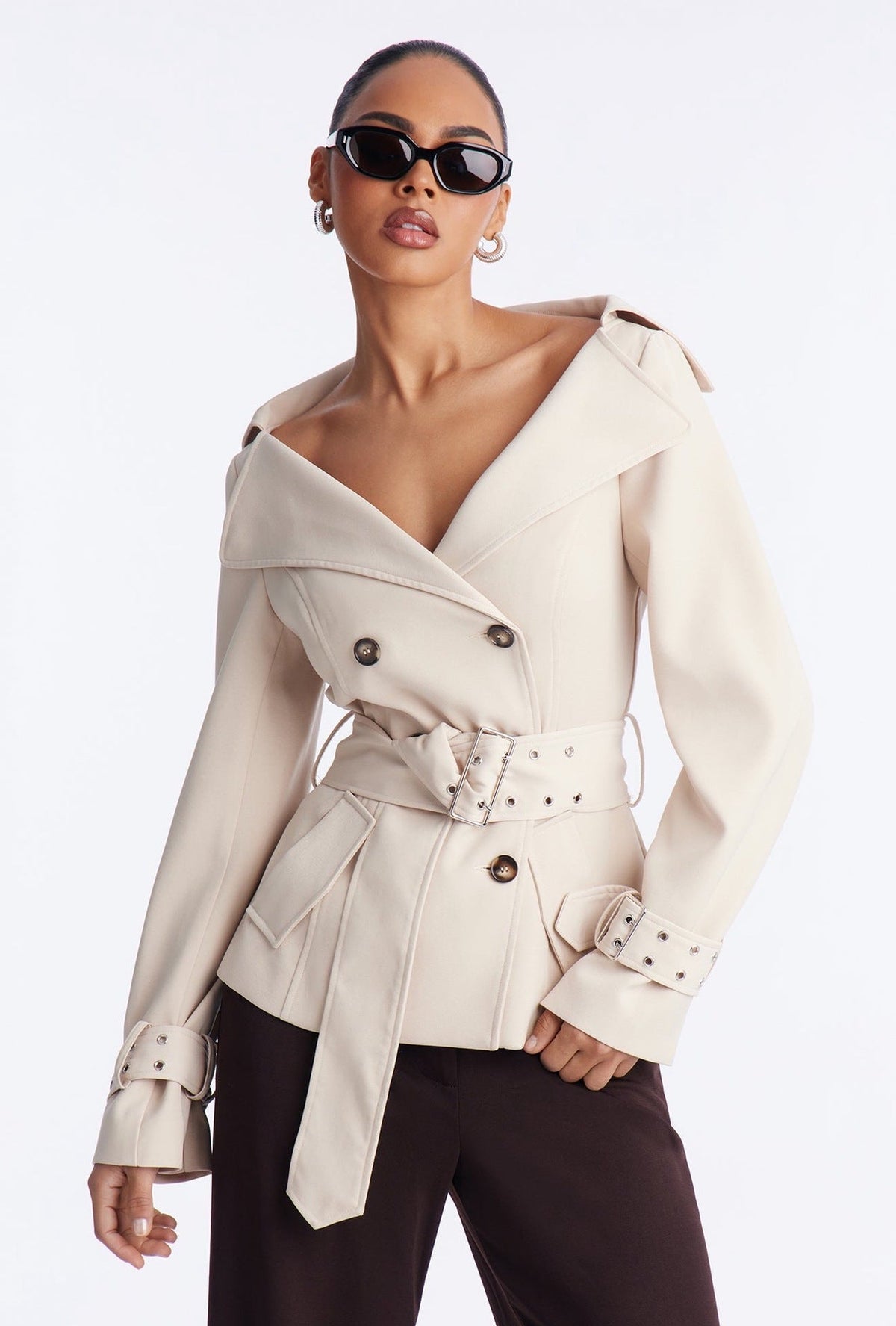 Veste trench courte à épaules dénudées — Amielle Paris