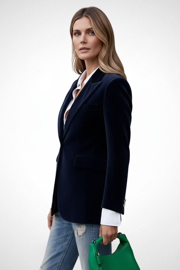 Blazer ajusté en velours à revers en pointe — Amielle Paris