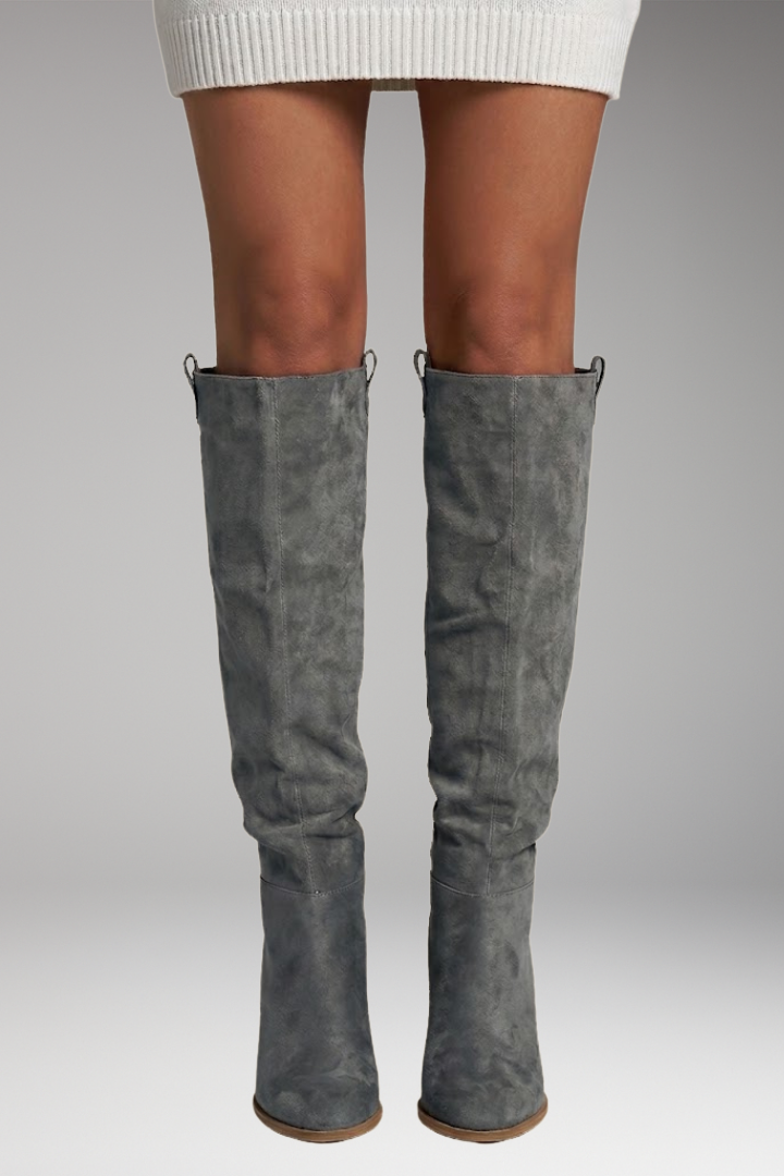 Bottes cavalières plates aspect daim — Amielle Paris