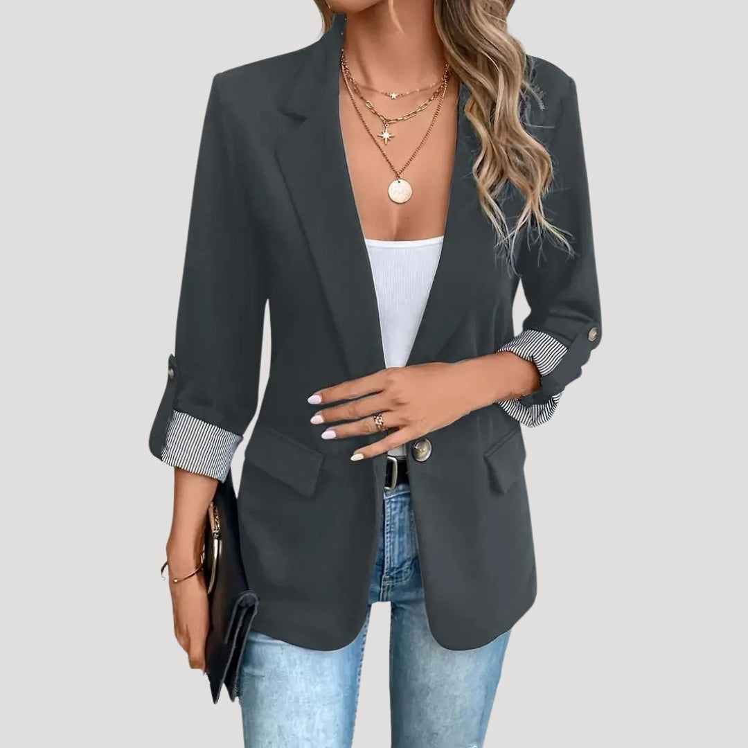 Blazer à manches retroussables et boutonnage simple — Amielle Paris