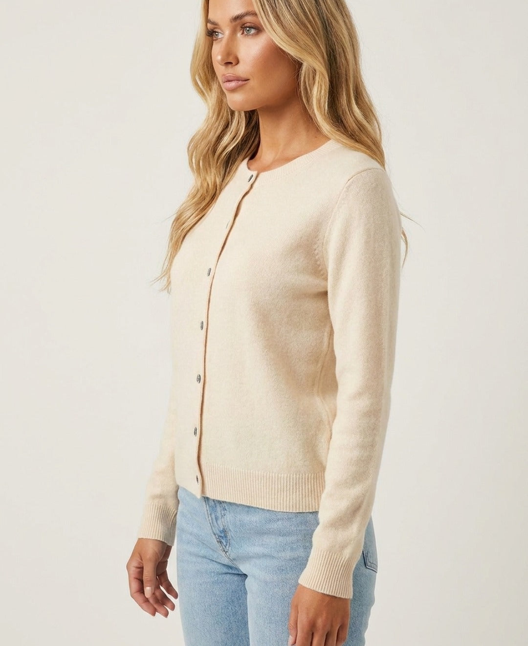 Cardigan ajusté à col rond Adèle — Amielle Paris