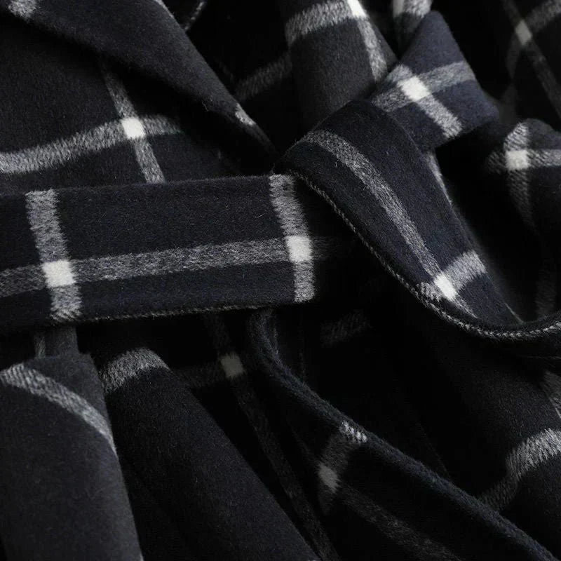 Elena — Manteau à carreaux et col tailleur — Amielle Paris