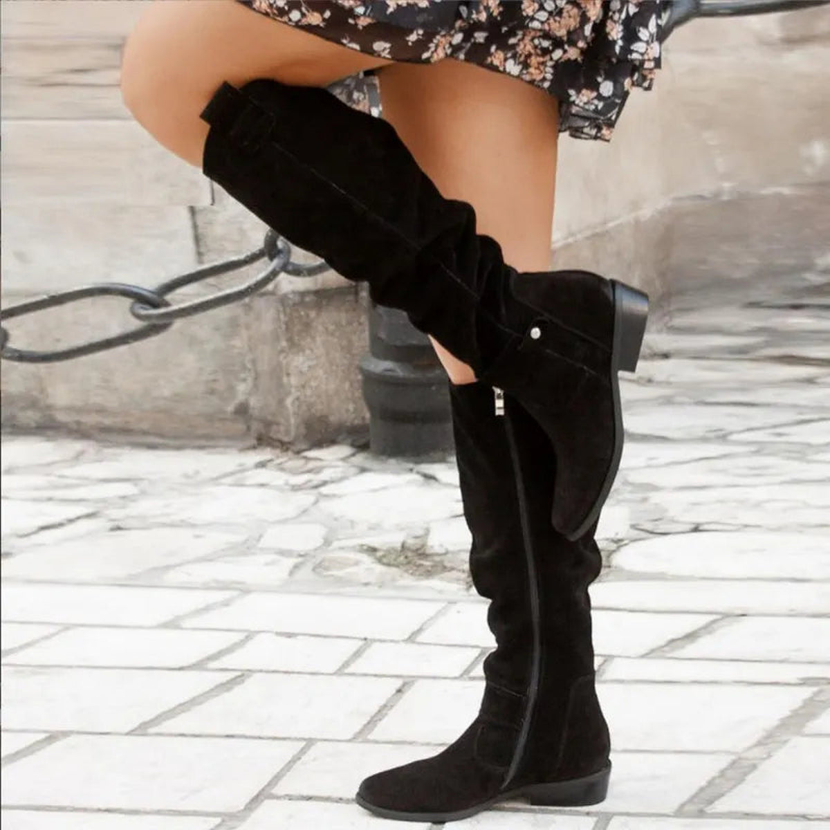 Bottes cavalières plates à bride