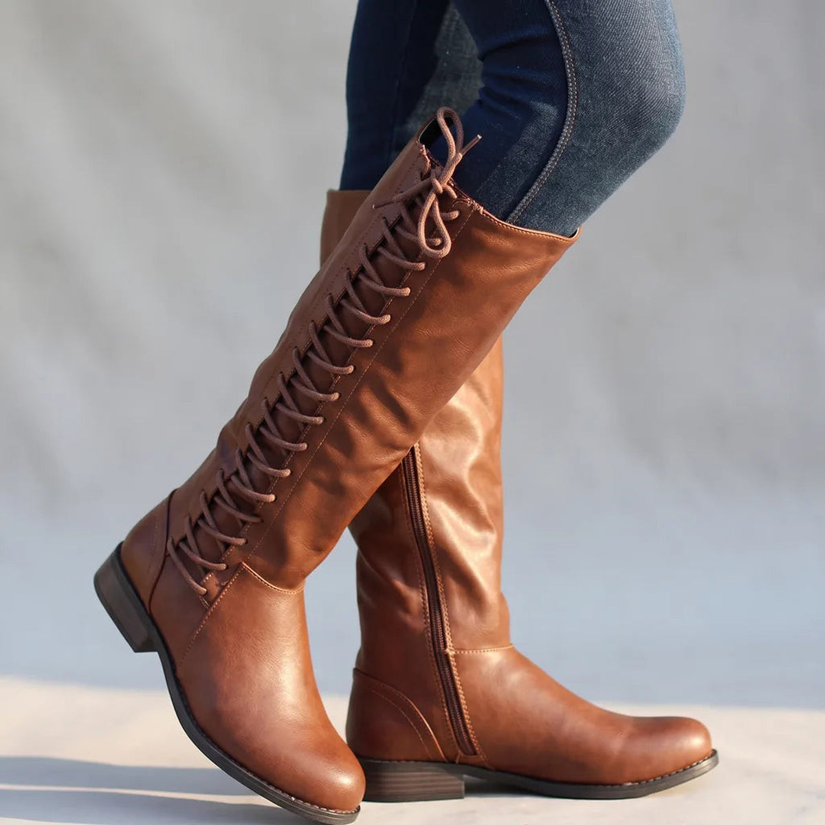 Bottes cavalières à lacets et zip