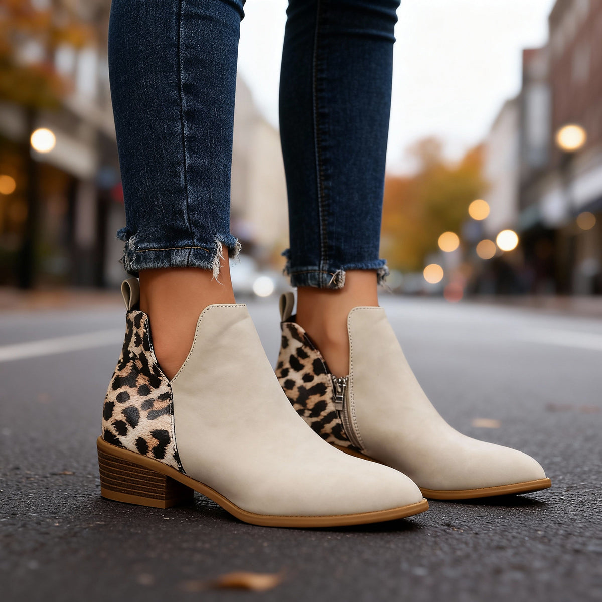 Bottines léopard à talon bas