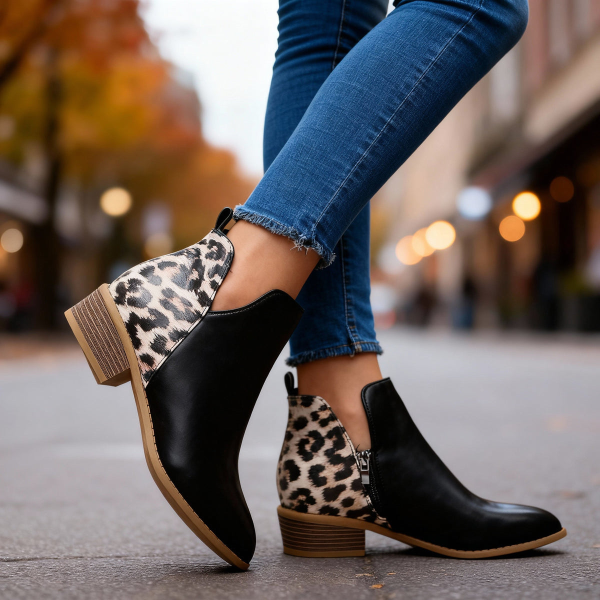 Bottines léopard à talon bas