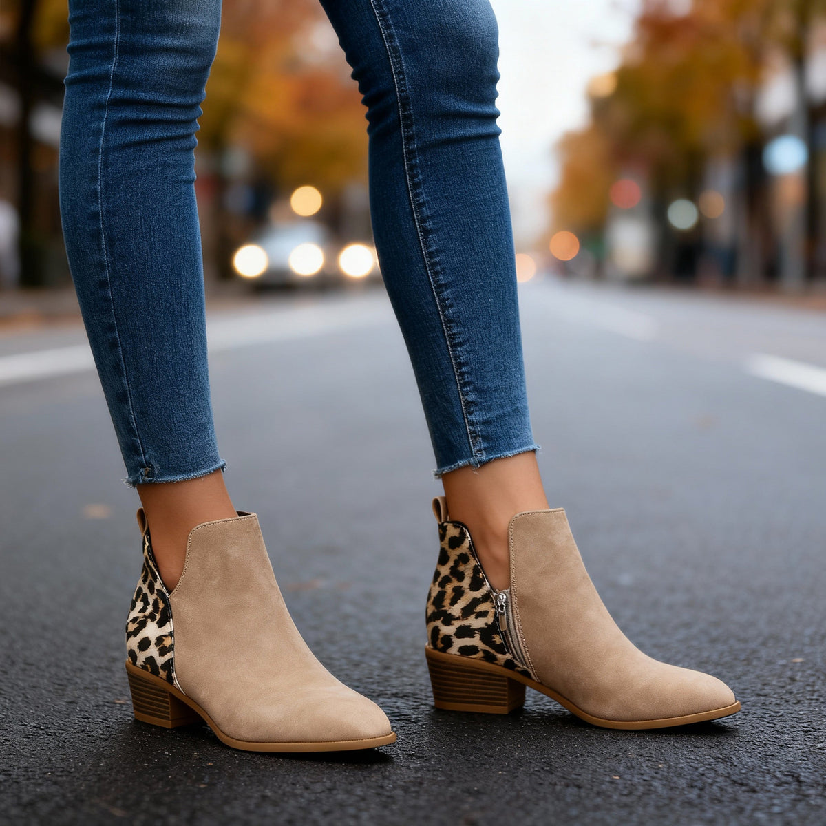 Bottines léopard à talon bas