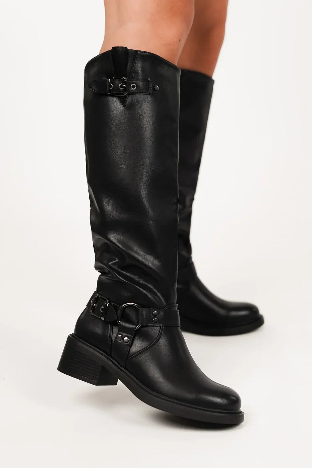 Bottes style équestre à boucles