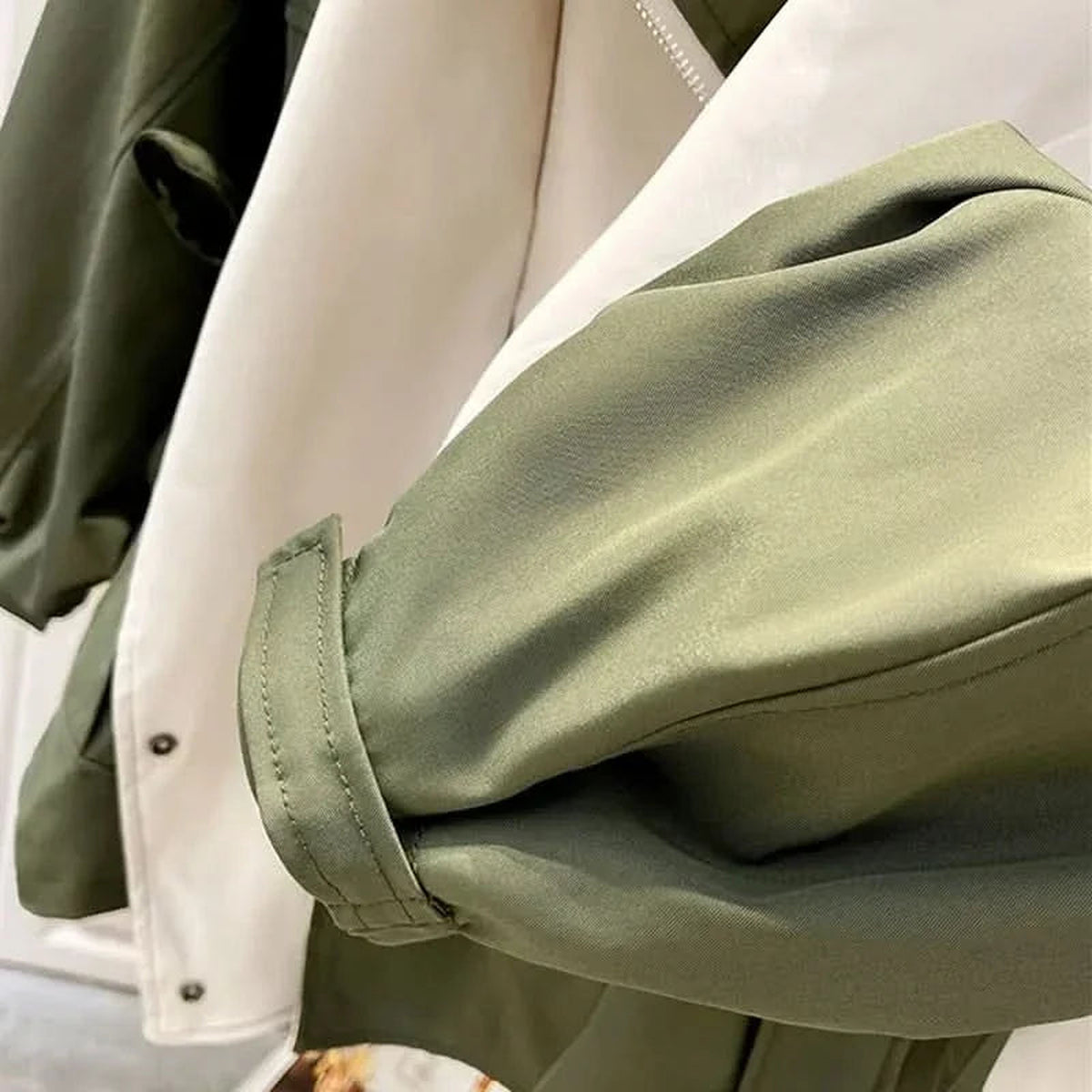 Louna | Veste à capuche et taille ajustable