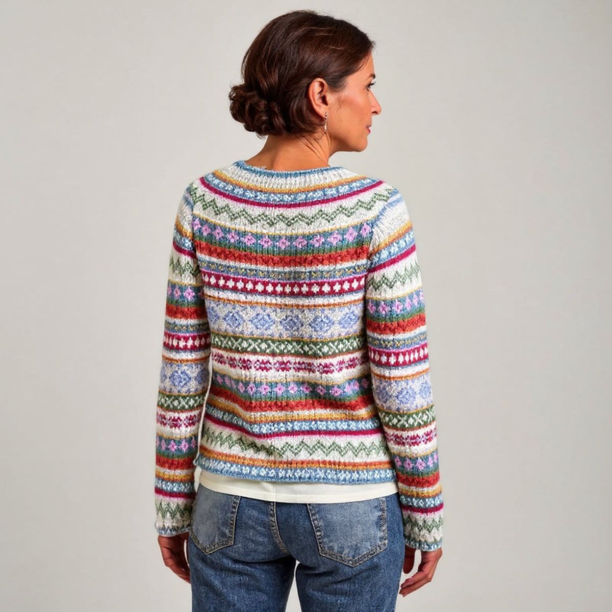 Pull à bandes de motifs multicolores