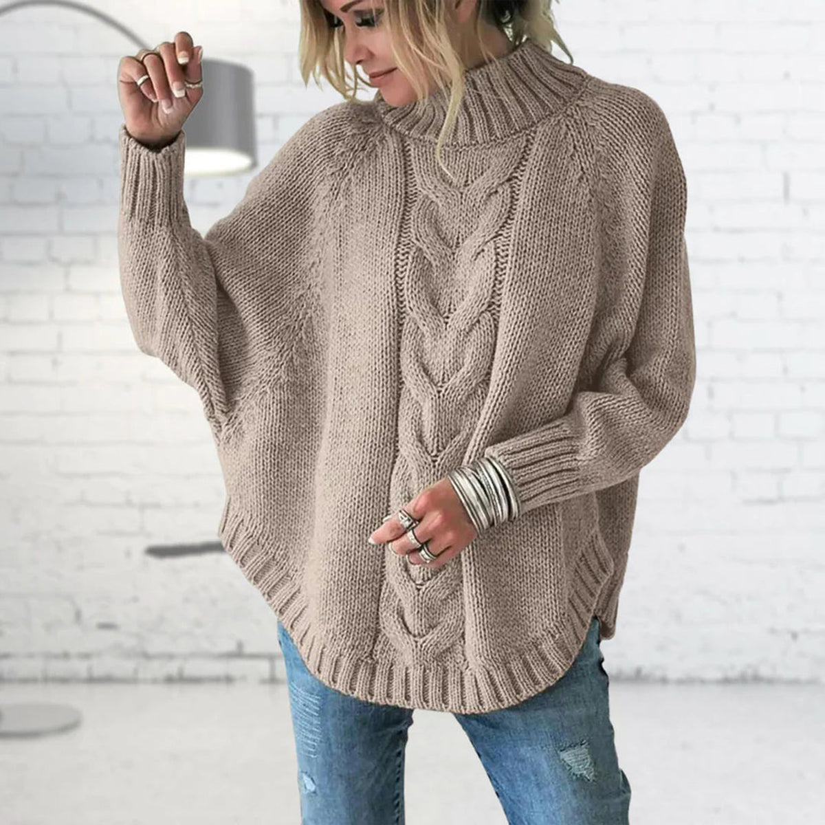 Pull oversize torsadé à col roulé