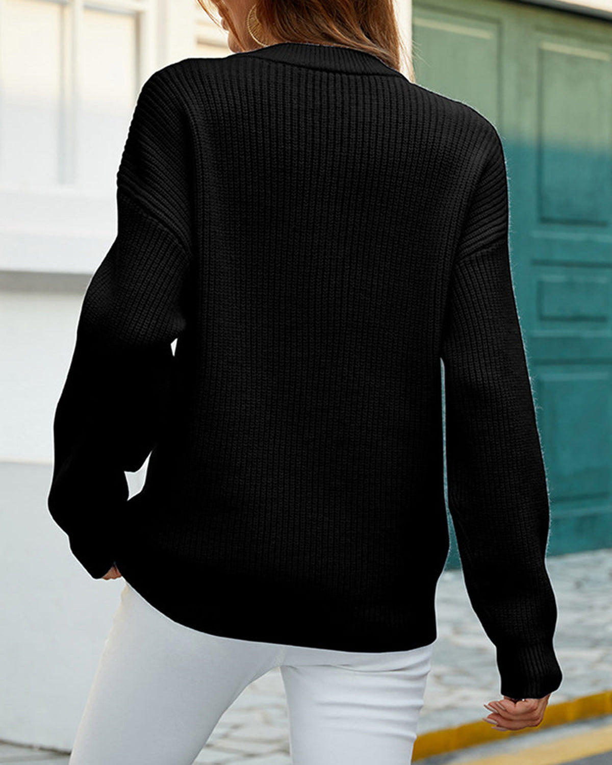 Pull en maille à encolure lacée