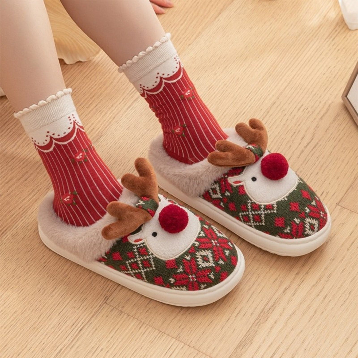 Chaussons renne à maille nordique — Amielle Paris