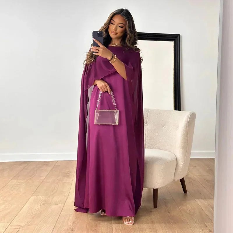 Robe longue effet cape à manches drapées — Amielle Paris