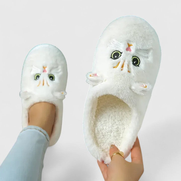 Chaussons duveteux à motif chat — Amielle Paris