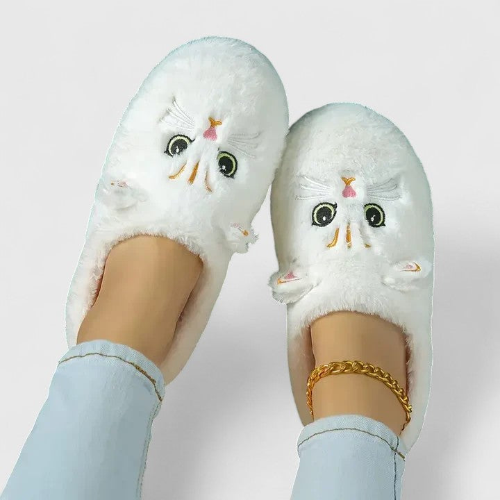 Chaussons duveteux à motif chat — Amielle Paris