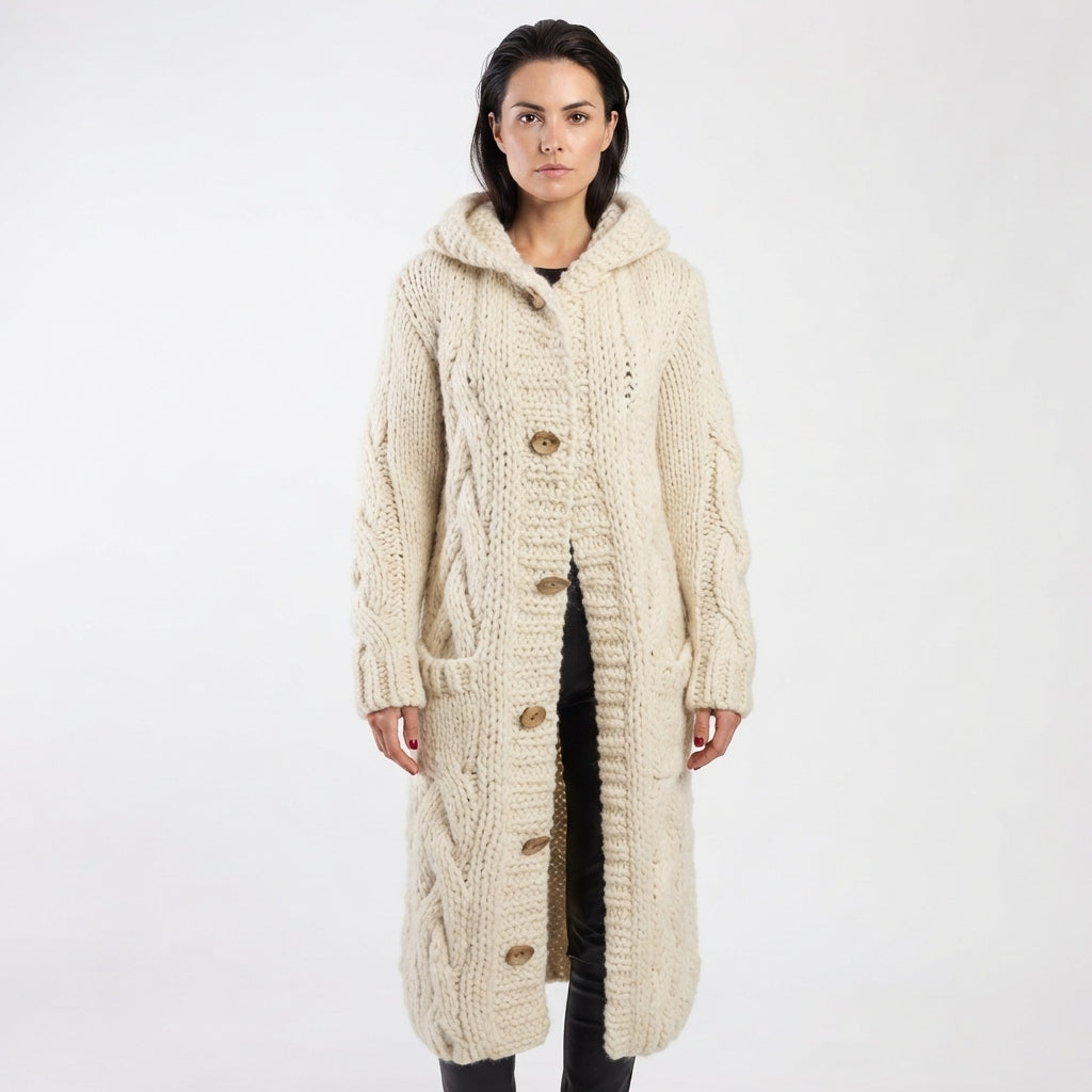 Gilet long à capuche en maille torsadée — Amielle Paris