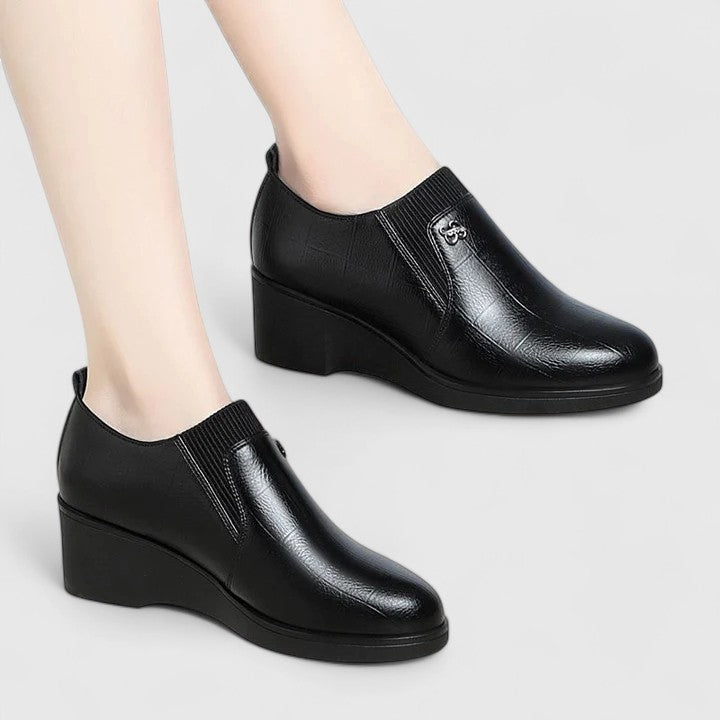 Bottines Chelsea à talon compensé — Amielle Paris