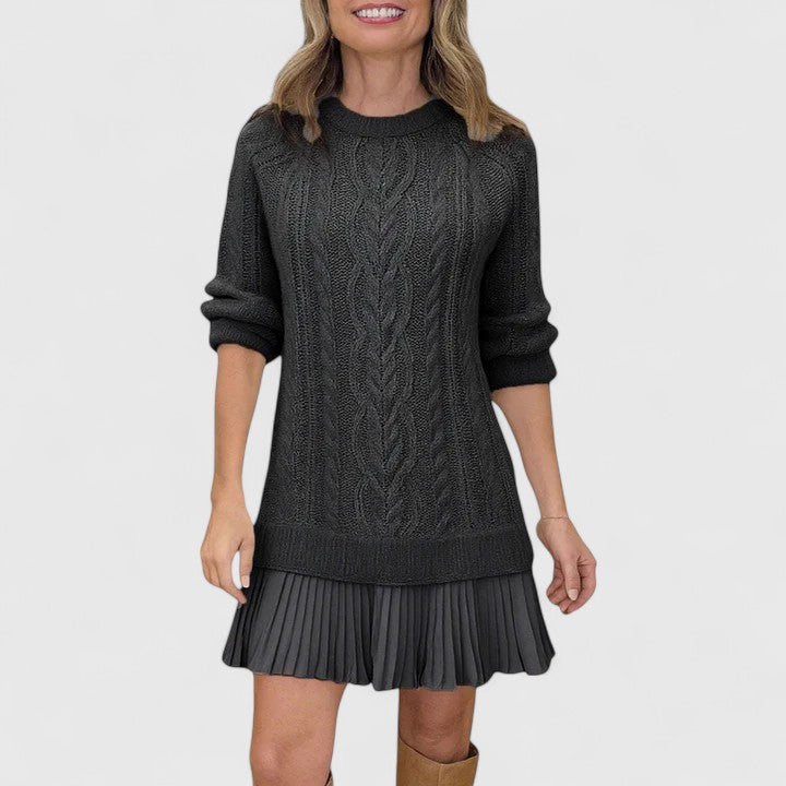 Robe-pull en maille torsadée à bas plissé — Amielle Paris
