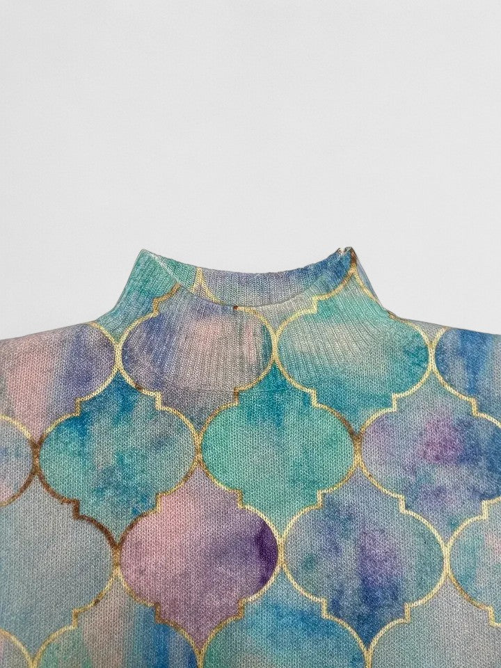 Pull pastel à col roulé et motifs dorés — Amielle Paris