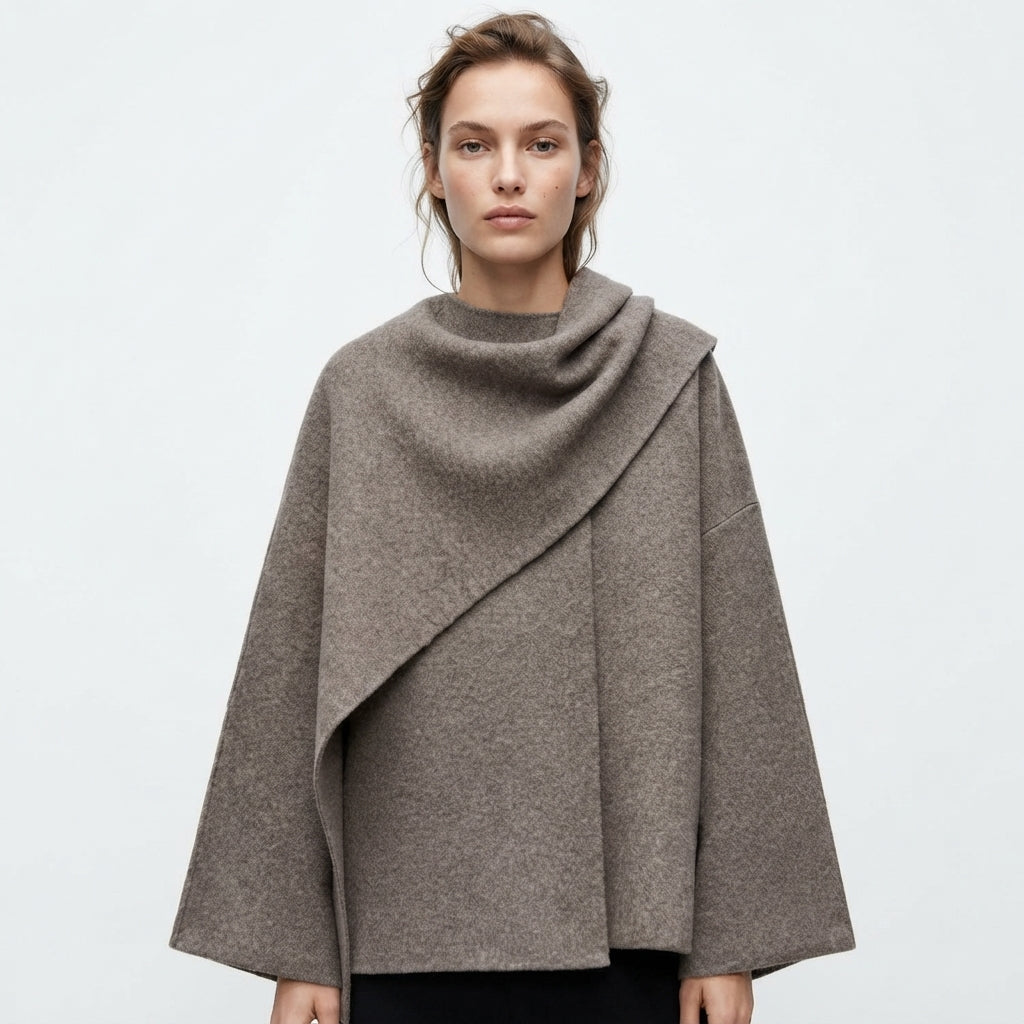 Manteau cape ample à finition texturée — Amielle Paris