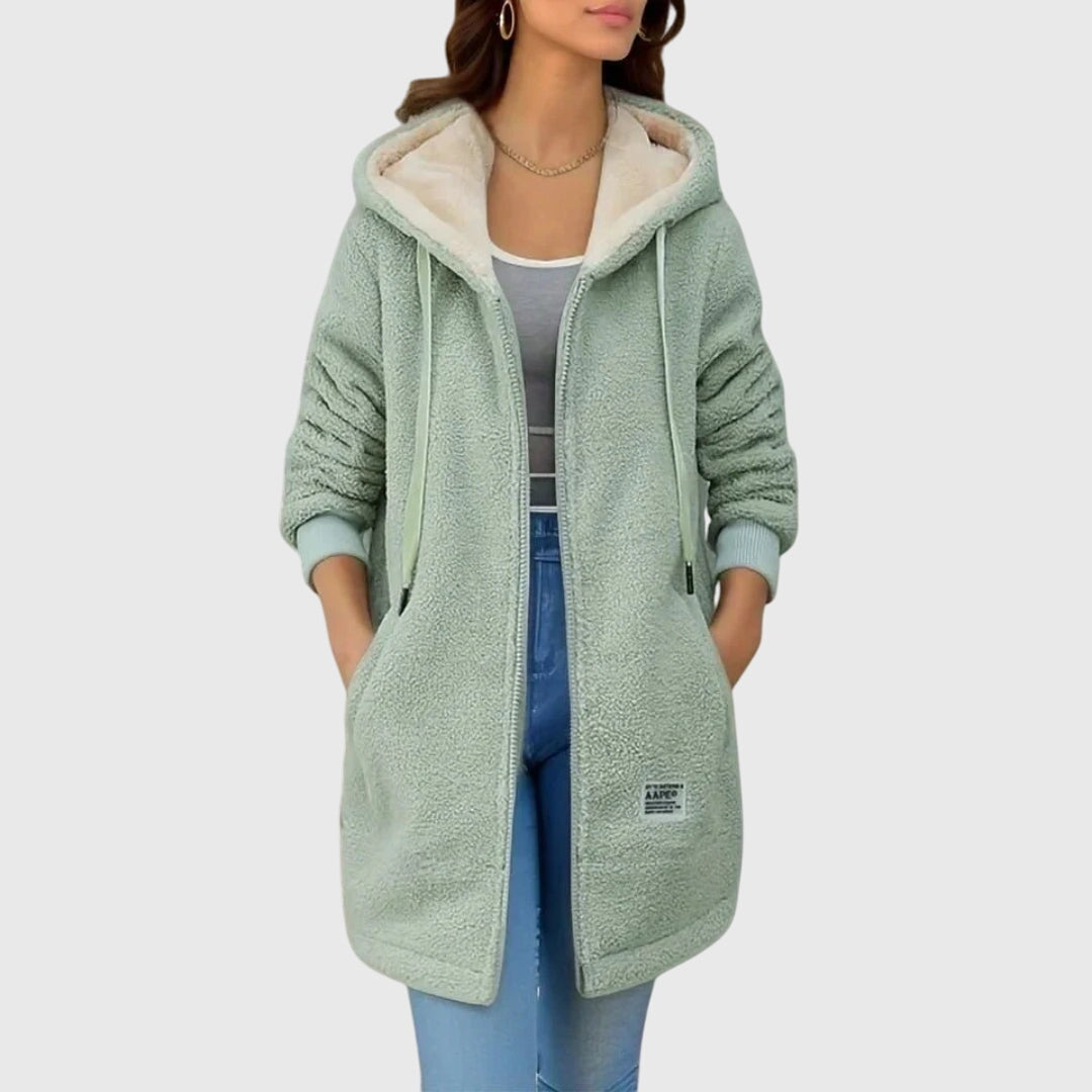 Veste longue en polaire effet peluche à capuche — Amielle Paris