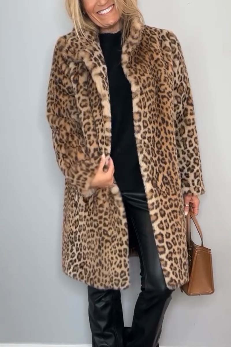 Manteau en fausse fourrure à imprimé léopard — Amielle Paris