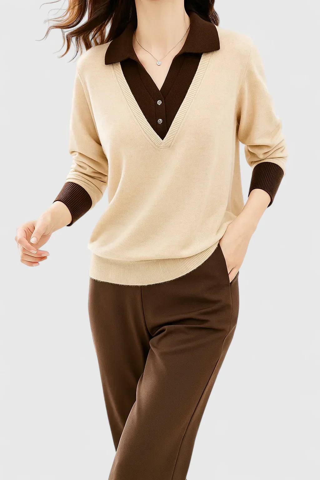 Pull à col polo et finitions contrastées — Amielle Paris