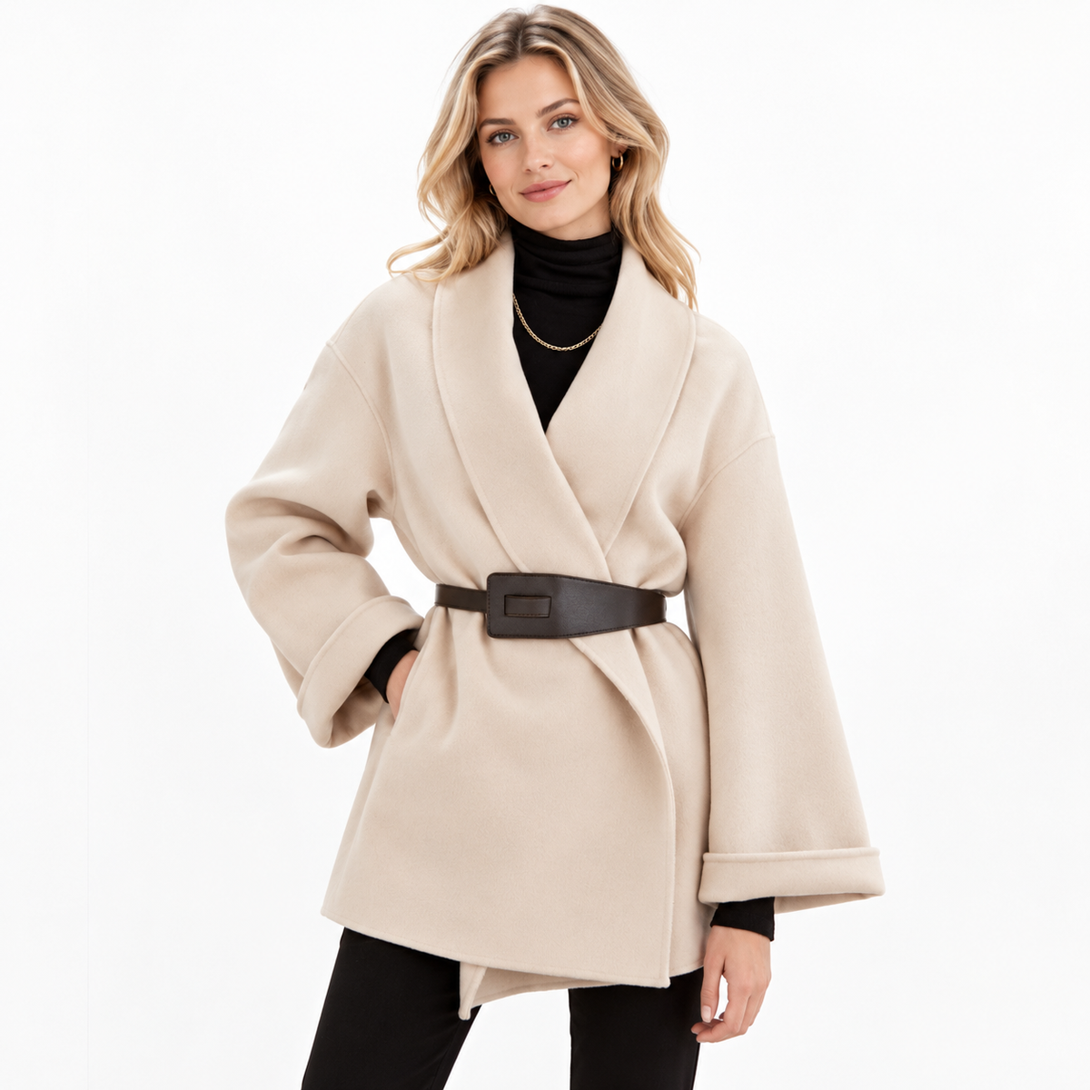 Manteau portefeuille à large col et ceinture — Amielle Paris