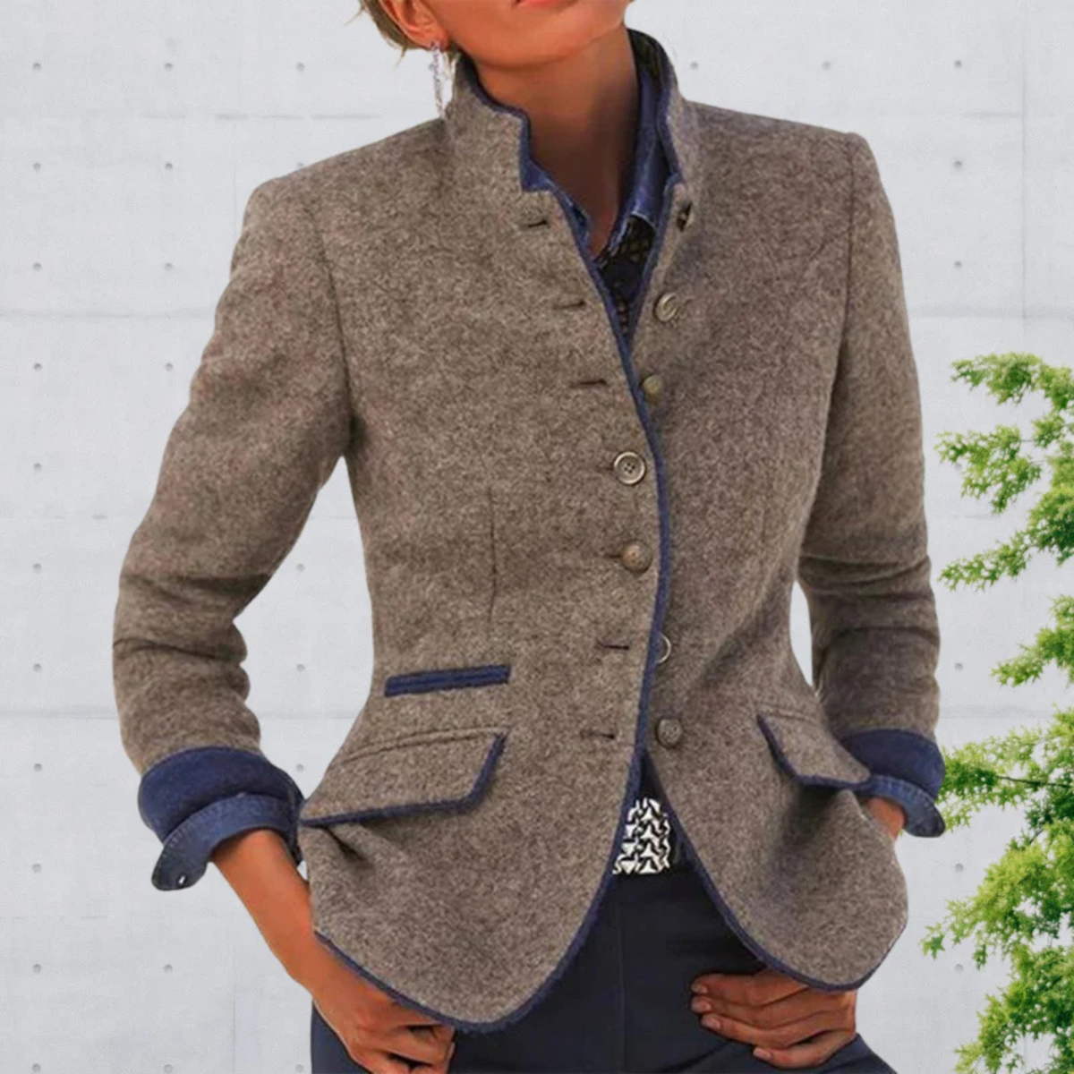Edwina | Veste en laine mélangée à col officier — Amielle Paris