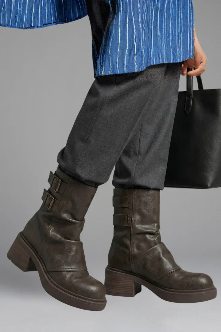 Bottines à revers et doubles boucles — Amielle Paris