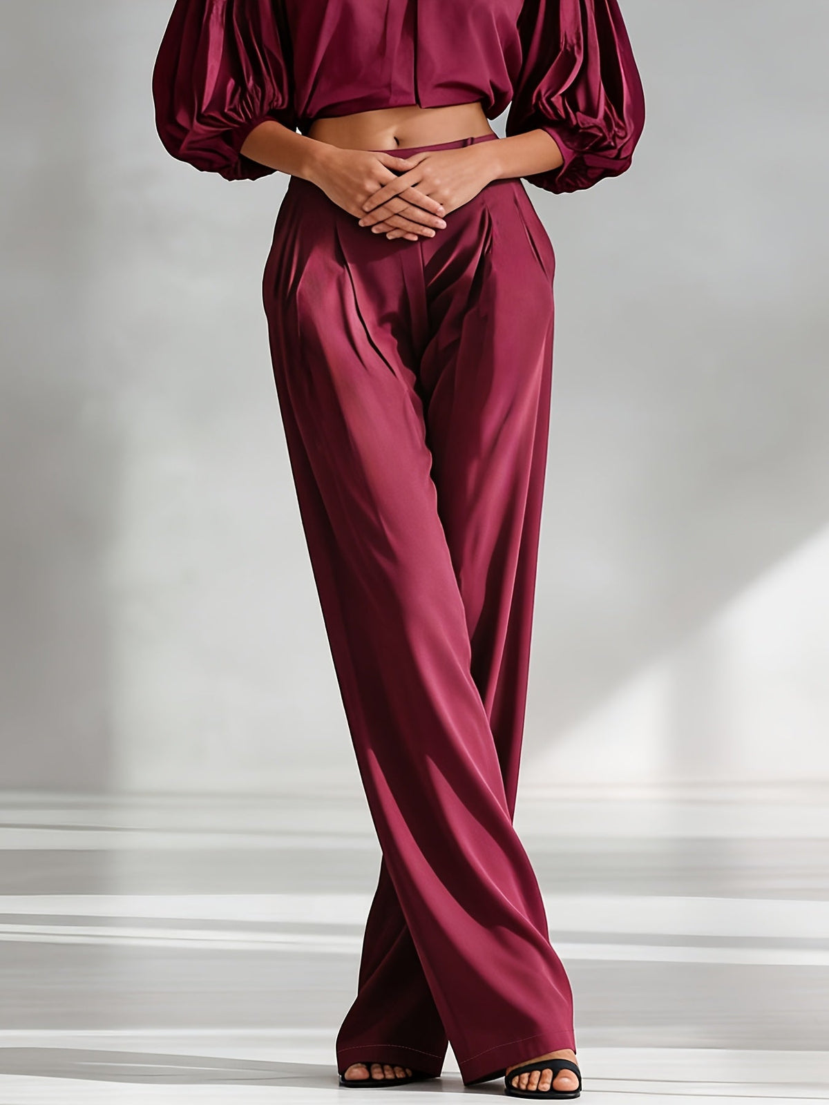 Pantalon large satiné à poches latérales — Amielle Paris