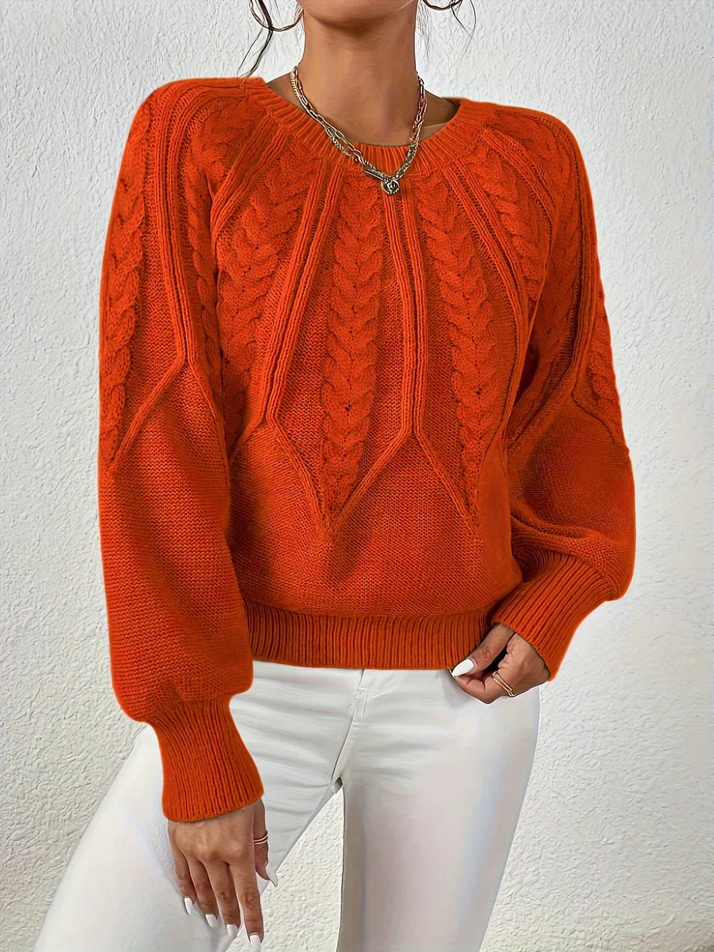 Pull torsadé à col V et manches ballon — Amielle Paris