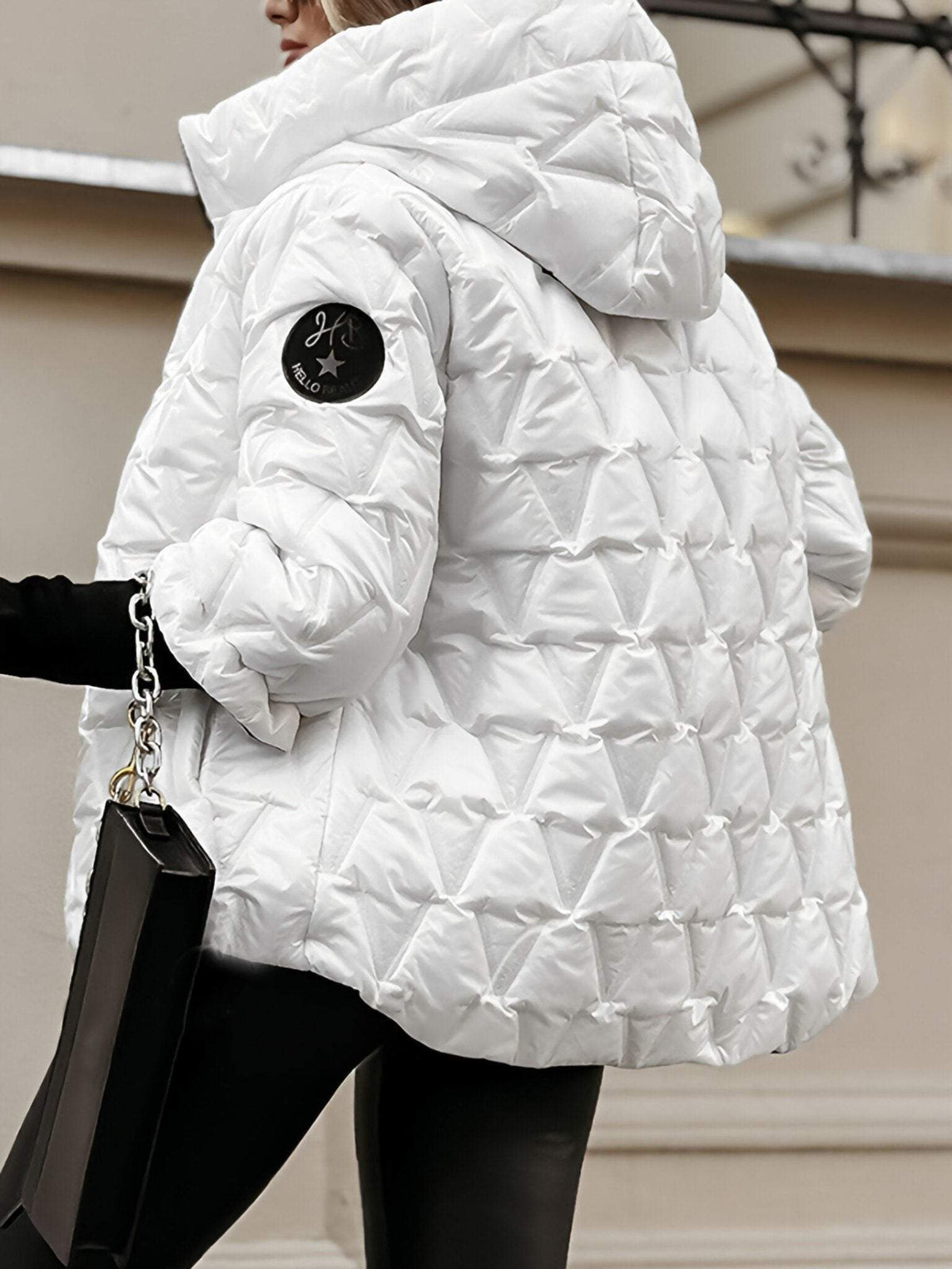 Avery — Veste matelassée texturée à capuche — Amielle Paris