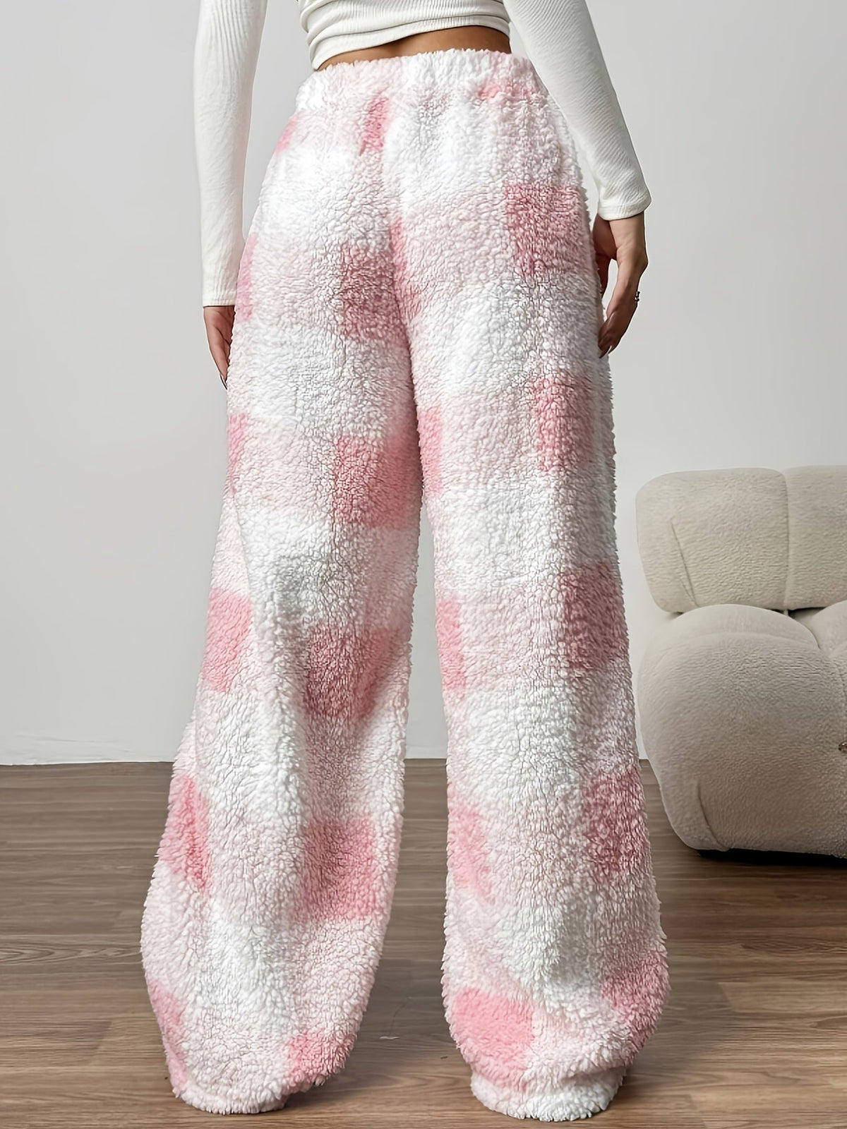 Pantalon large à carreaux en maille peluche — Amielle Paris