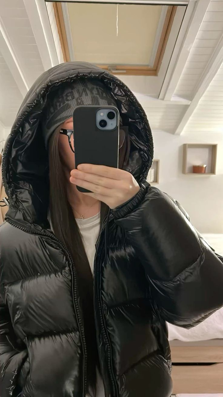 Elodie — Doudoune à capuche et zip intégral — Amielle Paris