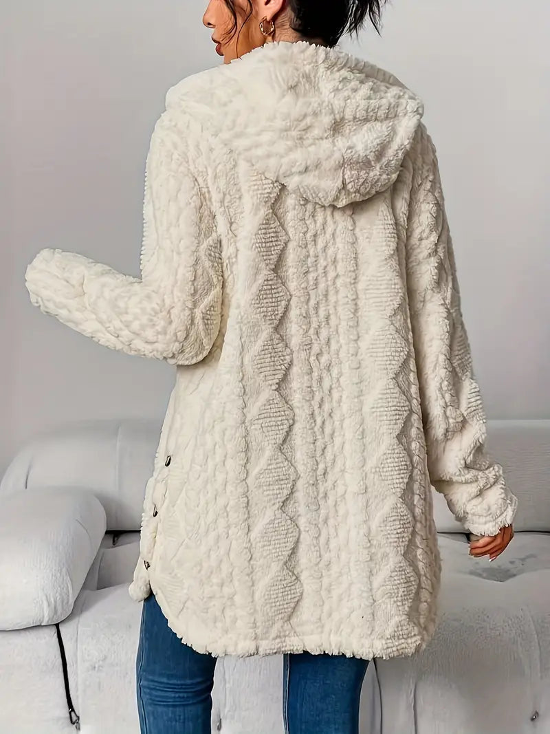 Nora — Cardigan long torsadé à capuche — Amielle Paris