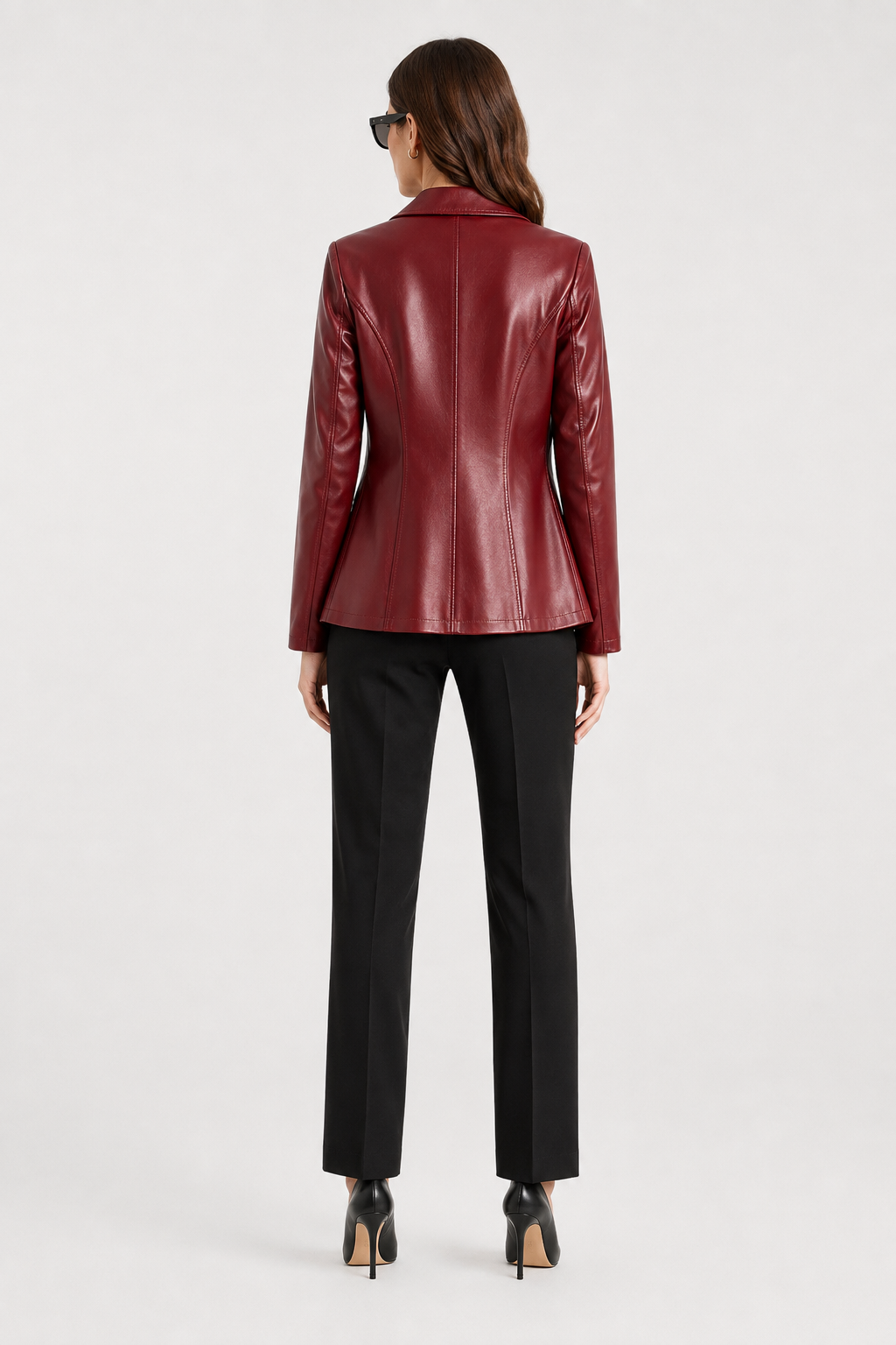 Blazer cintré à l'aspect cuir Heidi — Amielle Paris