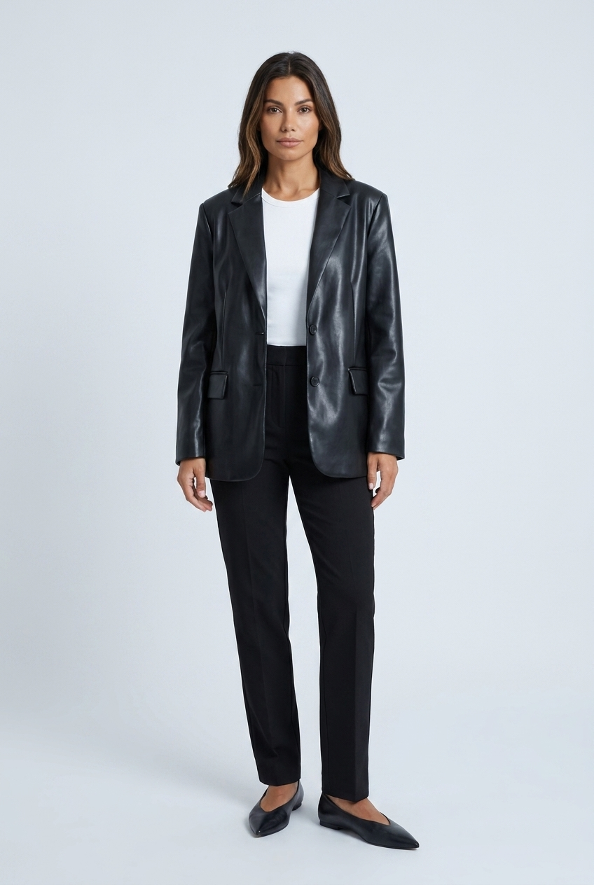 Blazer ajusté à l'aspect cuir Apolline — Amielle Paris