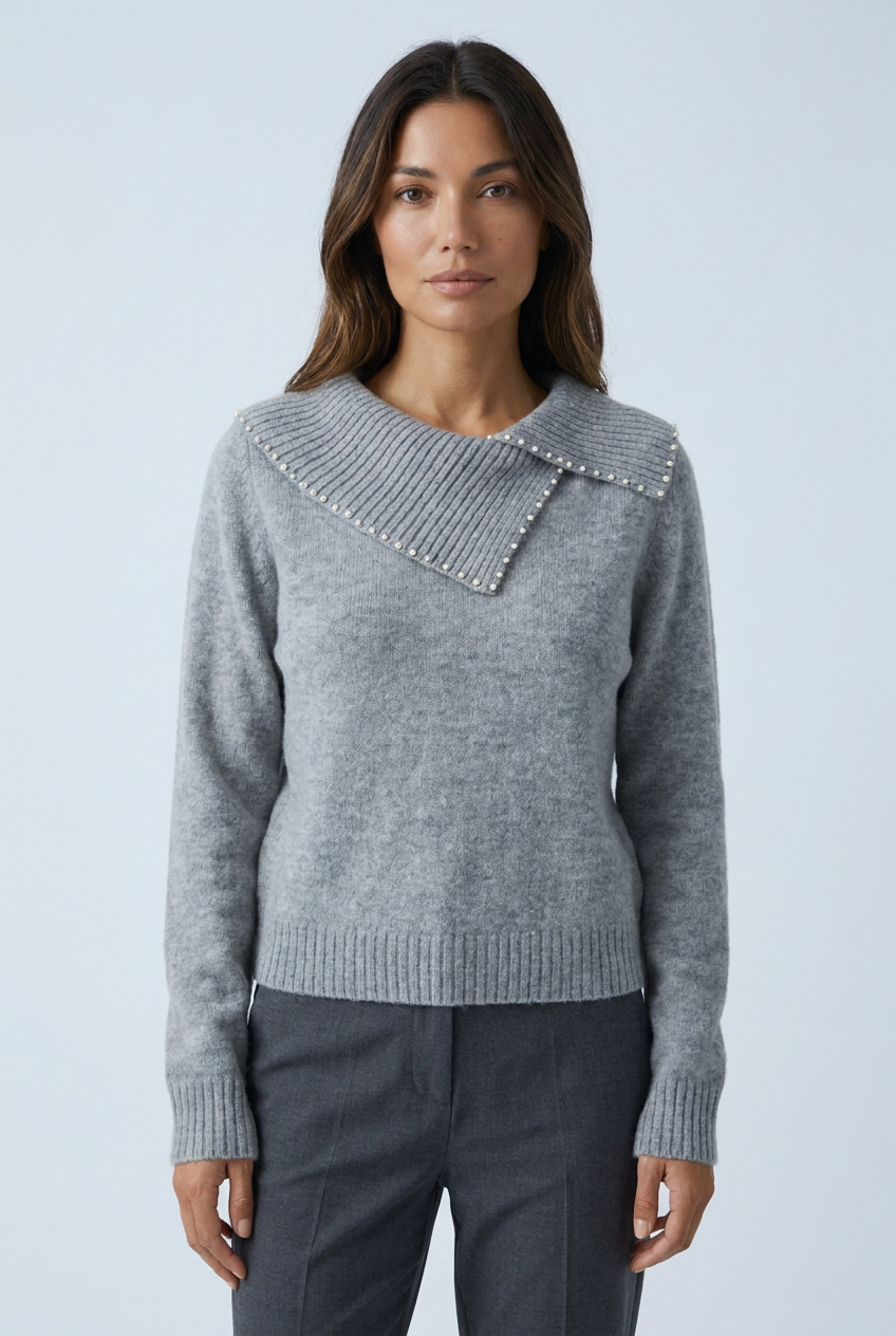 Pull à col asymétrique perlé — Camille — Amielle Paris