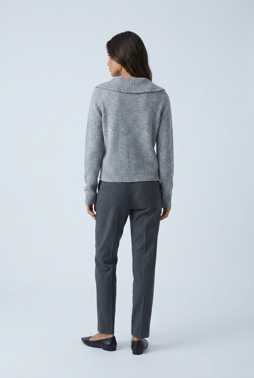 Pull à col asymétrique perlé — Camille — Amielle Paris
